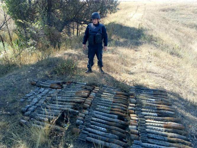 В Константиновском районе обнаружен арсенал оружия