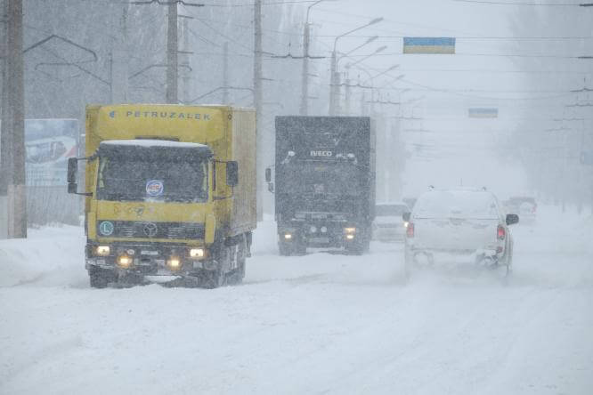 В Донецкой области временно ограничено движение транспорта