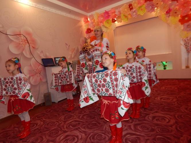 В Константиновке состоялся региональный фестиваль «Радуга детства»