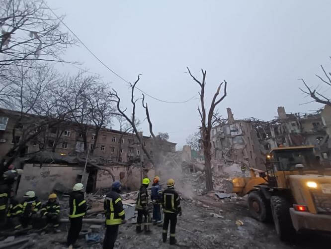 Ракетный удар по Краматорску - погибли по меньшей мере 3 человека