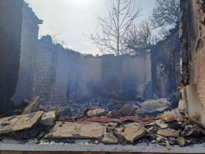Константиновка подверглась артобстрелу: повреждены 16 частных домов