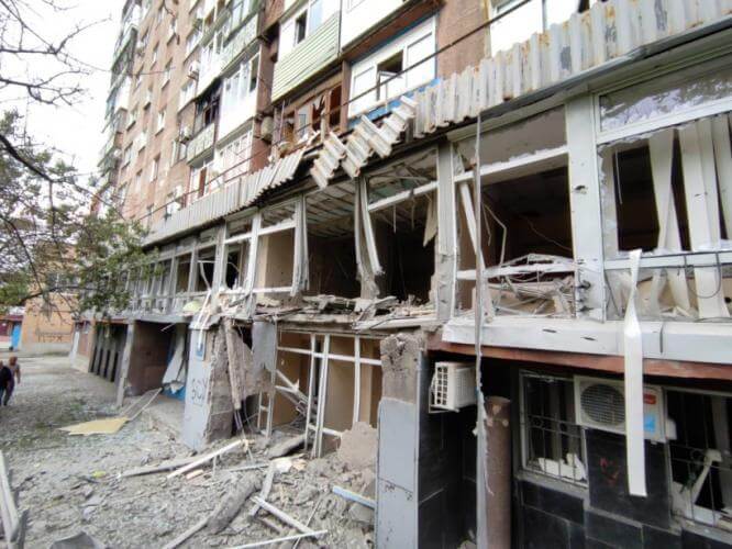 В результате обстрела в Константиновке повреждены 8 частных домов