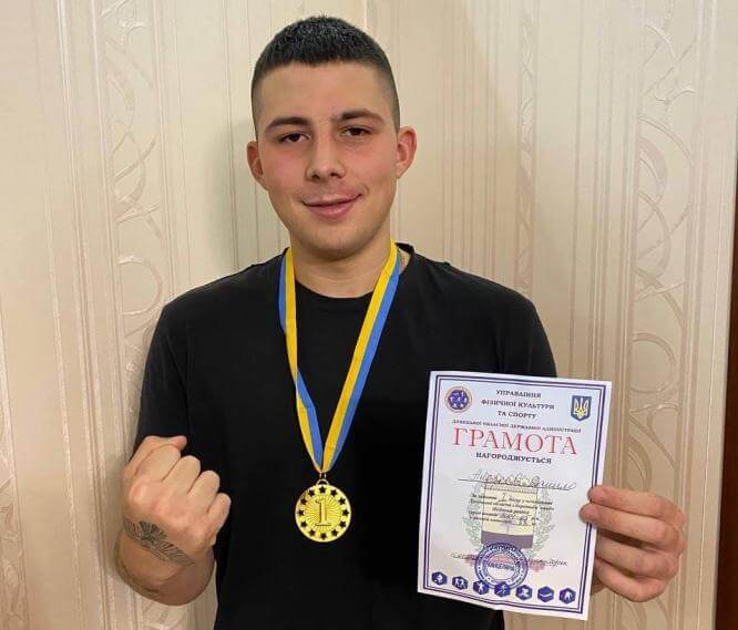 Константиновский спортсмен занял 1 место чемпионате области по боевому самбо