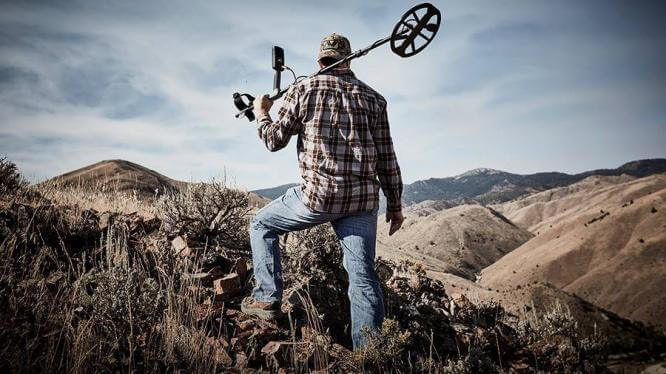 Металошукач Minelab Equinox 700