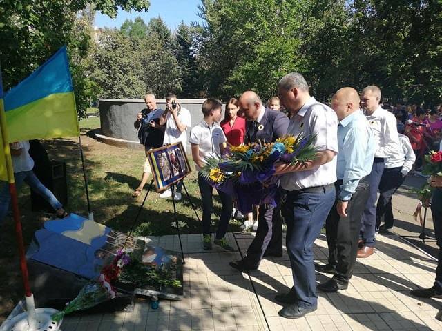 В Константиновке почтили память погибших в борьбе за независимость