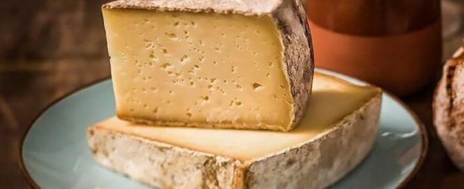 Приготовление сыра: какие дополнительные ингредиенты стоит купить