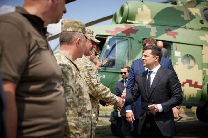 Президент Украины начал рабочую поездку в Донецкую область