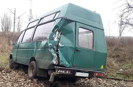 ДТП с участием пассажирского автобуса и военного автомобиля