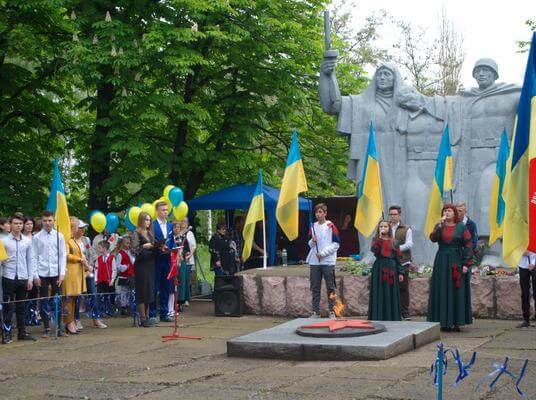 В Константиновке отметили День победы над нацизмом во Второй мировой войне