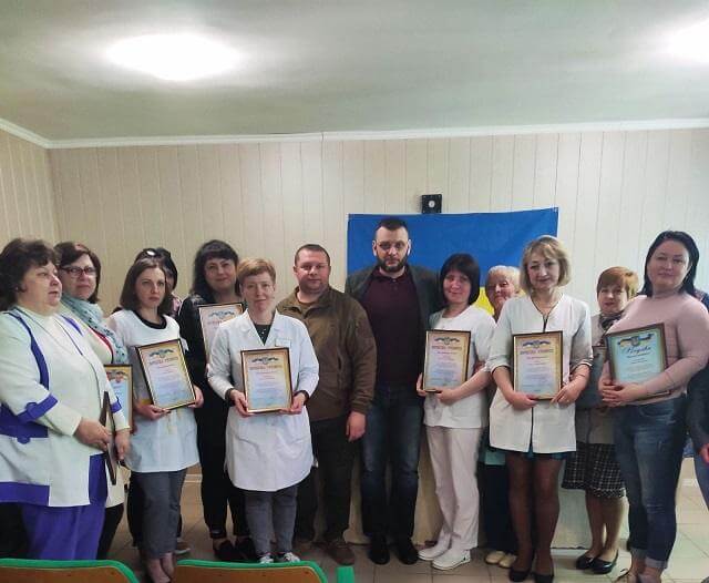Алексей Рослов поздравил медсестер города с профессиональным праздником