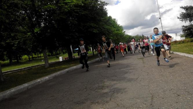 В Константиновке состоялся пробег, посвященный Олимпийскому Дню бега