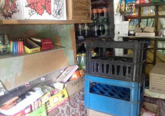 В Константиновке закрывают ларьки, которые незаконно продают алкоголь и табак