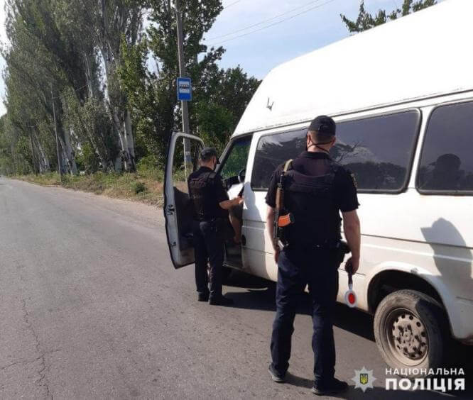 За 12 дней полицейские Константиновки обнаружили 253 факта нарушений ПДД
