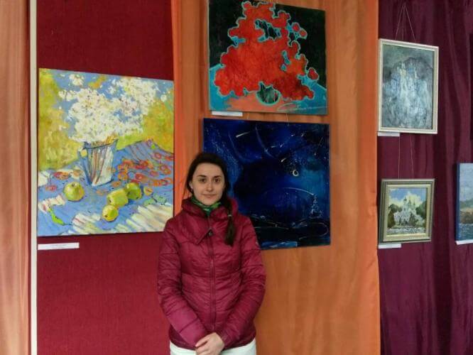 В Константиновке проходит выставка местной художницы Ольги Сабадин