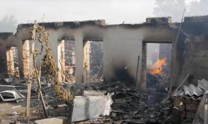 Российскими обстрелами в Бахмуте повреждено более 20 домов