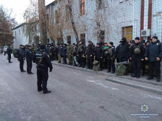 Правоохранителей Константиновки подняли по сигналу "Тревога"