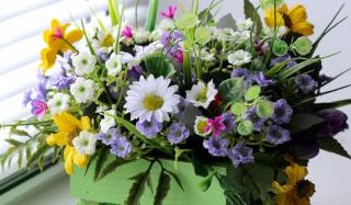 Комплексный сервис: эффектная цветочная доставка Комплексный сервис: эффектная цветочная доставка