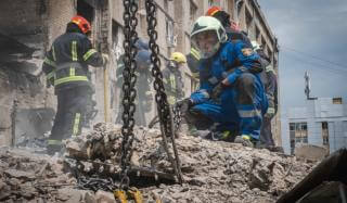 Завершены спасательные работы в Краматорске: погибли 12 человек