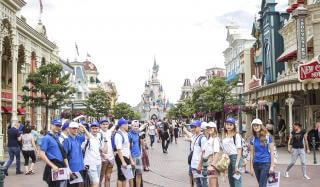 Призеры областных олимпиад Донбасса увидели Париж и отдохнули в Диснейленде