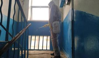 В Константиновке дезинфицируют дороги, тротуары и подъезды В Константиновке дезинфицируют дороги, тротуары и подъезды