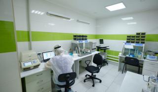 В Константиновке коронавирусом заразилась 13-летняя девочка В Константиновке коронавирусом заразилась 13-летняя девочка