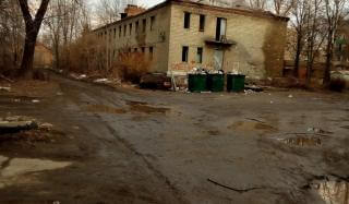 Жители Константиновки требуют благоустроить территорию бывшего детсада