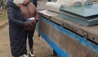 Жители Константиновки бесплатно получили строительные материалы