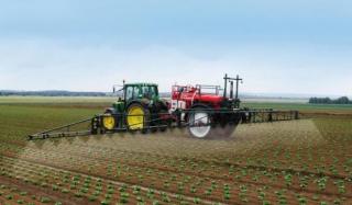 Прицепные опрыскиватели с компьютерной системой управления Прицепные опрыскиватели с компьютерной системой управления