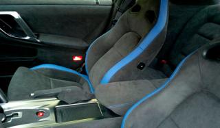 Как защитить салон машины от пятен и потертостей