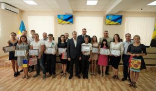 В этом году дети-сироты Константиновки получили 3 квартиры В этом году дети-сироты Константиновки получили 3 квартиры