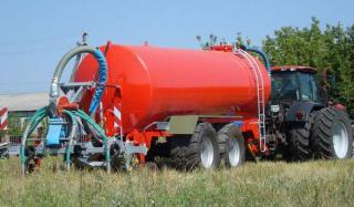 Бочка-цистерна для удобрений и воды