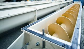 Преимущества и особенности применения гибких шнеков в разных сферах