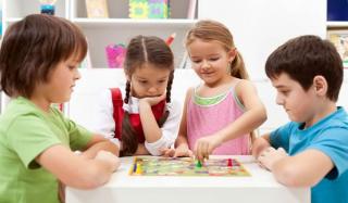 Какие игры настольные для детей пользуются спросом Какие игры настольные для детей пользуются спросом