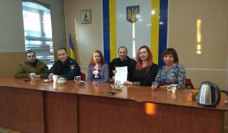 Школьников Константиновки научат стрелять в тире из настоящего оружия Школьников Константиновки научат стрелять в тире из настоящего оружия