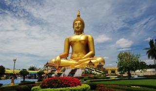 Пляжный отдых и таинства Будды в Китае Пляжный отдых и таинства Будды в Китае