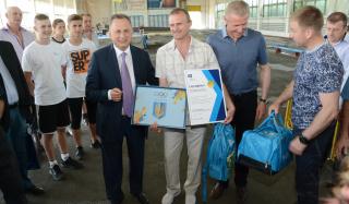 Борис Колесников и Сергей Бубка построят в Константиновке спорткомплекс Борис Колесников и Сергей Бубка построят в Константиновке спорткомплекс