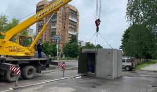 В Константиновке обустраивают укрытия на остановках