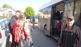 Продолжается эвакуация жителей Константиновки в более безопасные регионы Продолжается эвакуация жителей Константиновки в более безопасные регионы