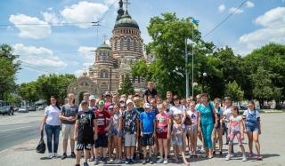 Фонд Бориса Колесникова отправил учащихся Новоэкономической школы на экскурсию в Харьков