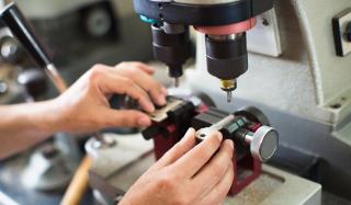Станок для изготовления ключей: Технологии будущего