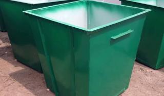 Константиновка приобрела 26 новых контейнеров для мусора Константиновка приобрела 26 новых контейнеров для мусора