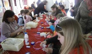 В Константиновке состоялся завершающей этап Благотворительного марафона «Теплые сердца» В Константиновке состоялся завершающей этап Благотворительного марафона «Теплые сердца»