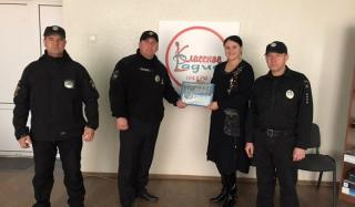 К инициативе «тонкая синяя линия» присоединились сотрудники «Классного радио» К инициативе «тонкая синяя линия» присоединились сотрудники «Классного радио»