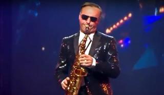 Саксофонист на час в Киеве на короратив, вечеринку, свадьбу, день рождения, юбилей Саксофонист на час в Киеве на короратив, вечеринку, свадьбу, день рождения, юбилей