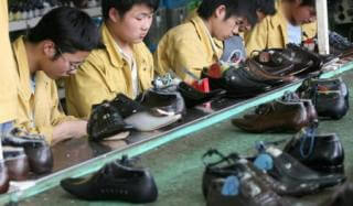 Какую опасность для здоровья, несёт в себе Китайская обувь