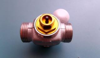 трёхходовые клапаны позволяют существенно экономить теплоноситель трёхходовые клапаны позволяют существенно экономить теплоноситель