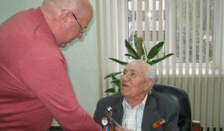 Сергей Давыдов вручил ветеранам Второй мировой войны  медали «70 лет победы над нацизмом»