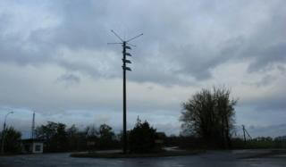В Констаниновке установлена ​​первая опора уличного освещения на солнечных батареях